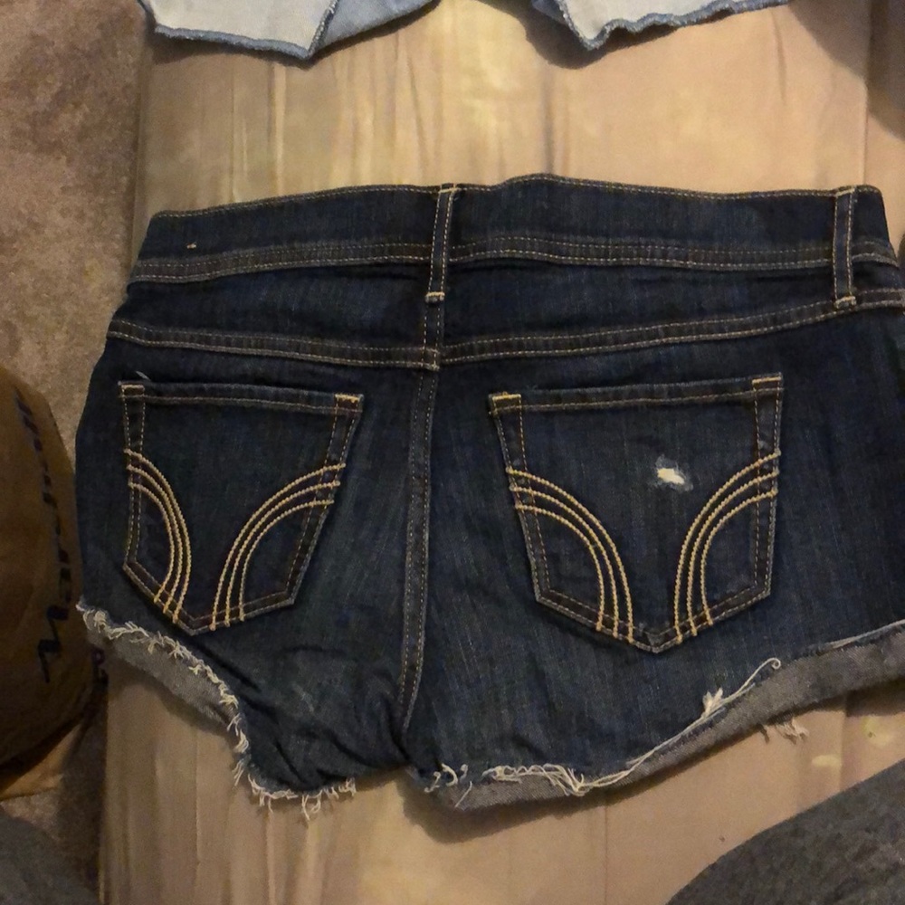 Shorts - Picture 2 of 2